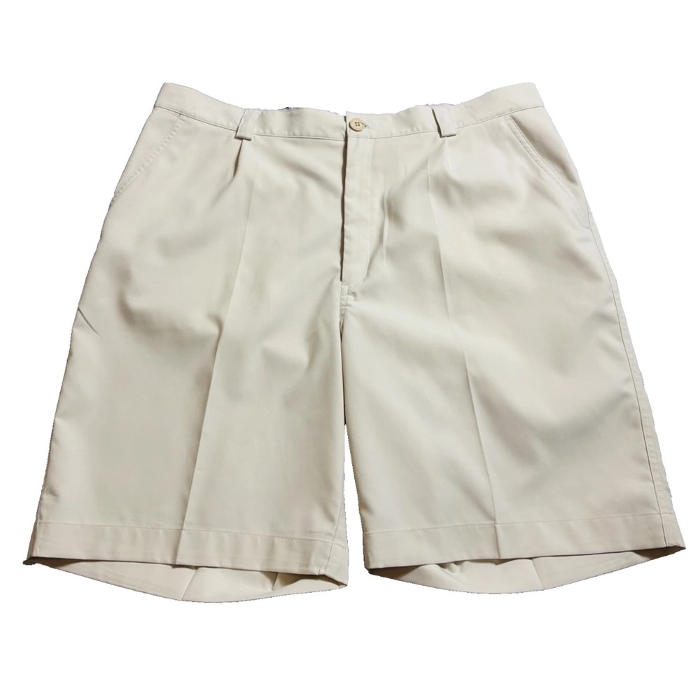 Under Armour Performance Golf Shorts Men's Size 38R Cream 9 Inch Inseam